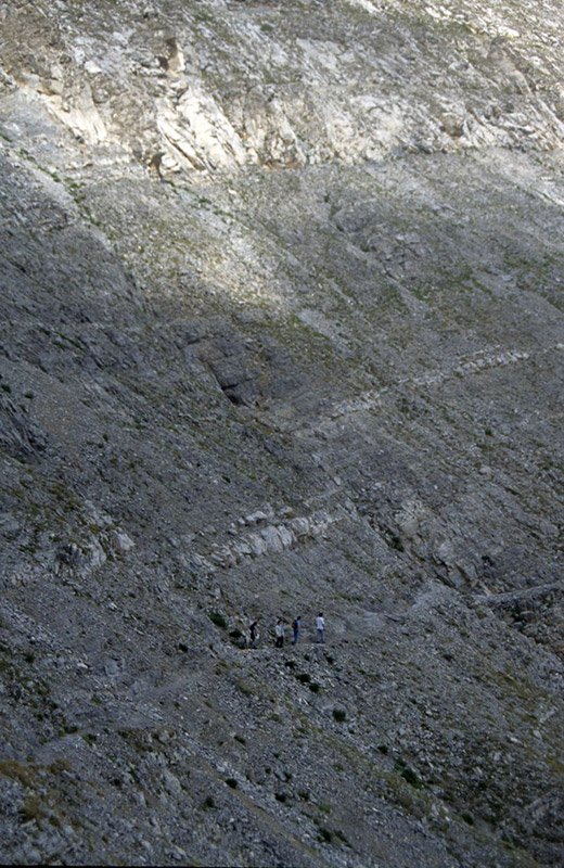 Ορειβατική διαδρομή Ολύμπου 4, Καταφύγιο «Σπήλιος Αγαπητός» - Λούκι - Μύτικας