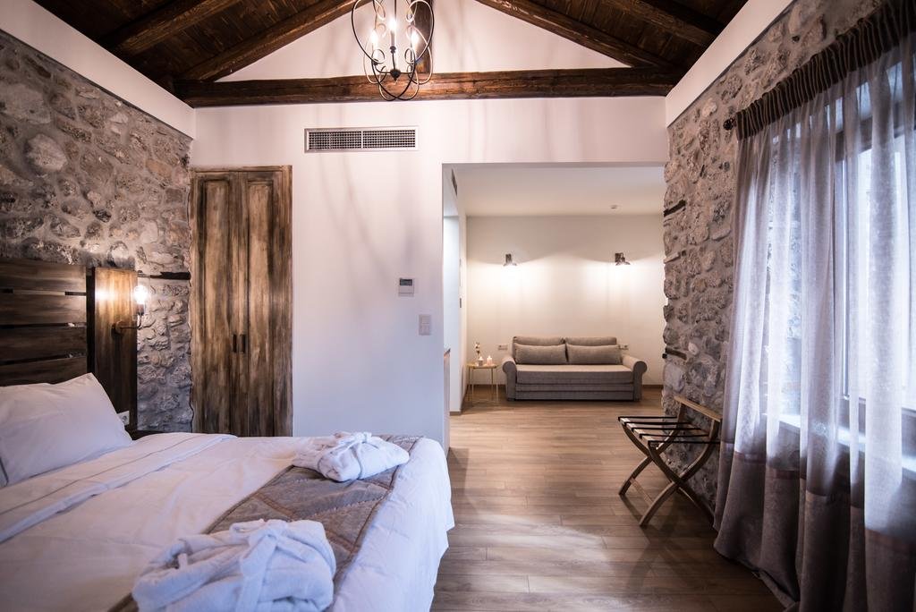 27134 - MYTHIC VALLEY