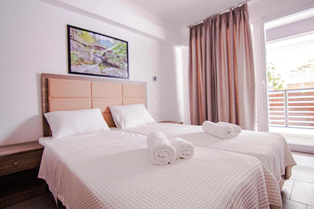 25609 - ASTARTI STUDIOS