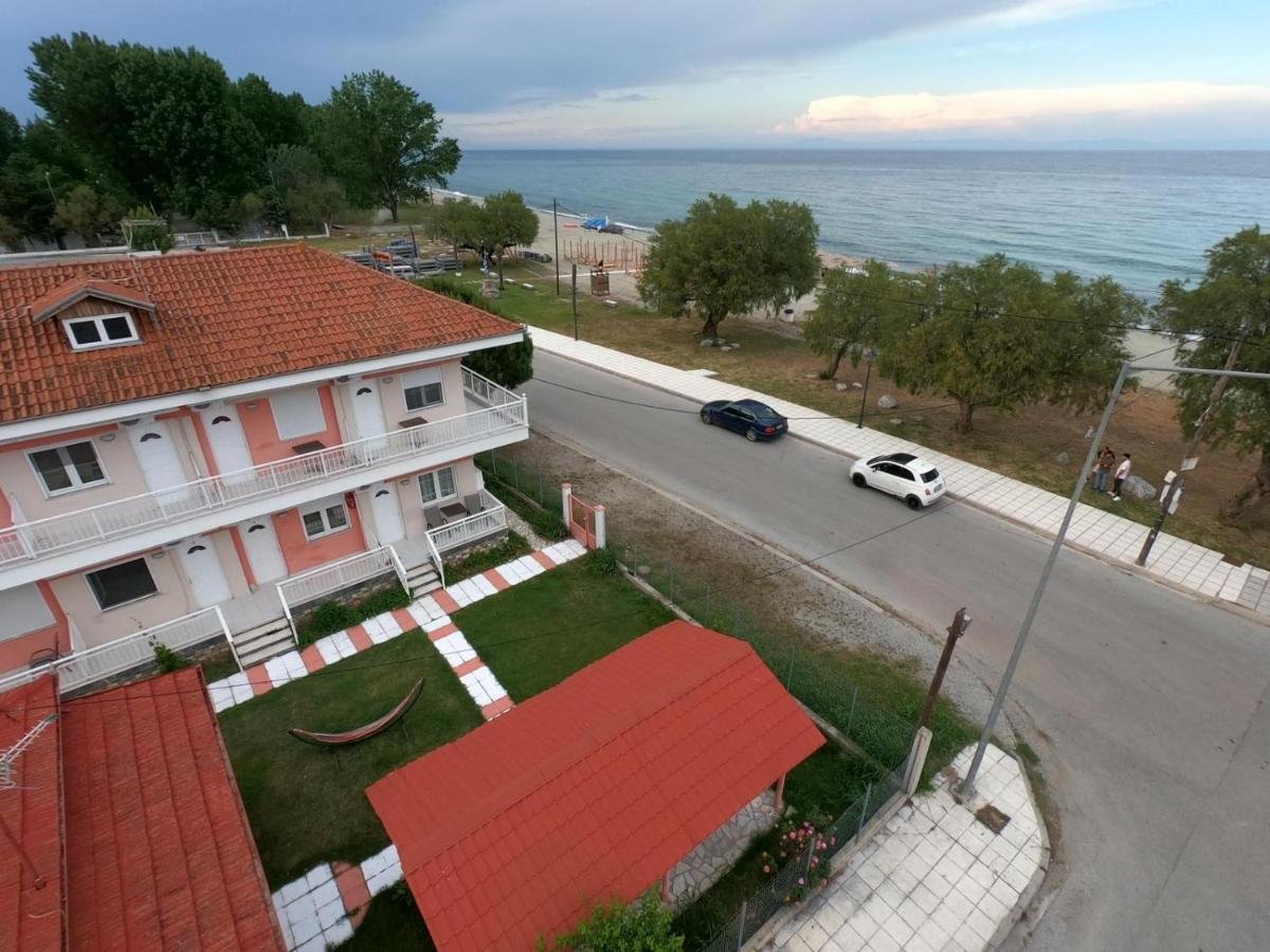 24290 - BASILIO’ S STUDIOS