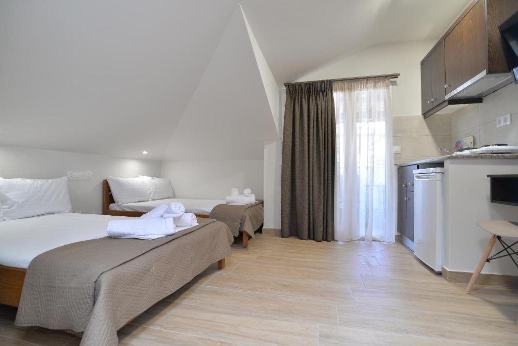 22413 - FILIPPOS APARTMENTS