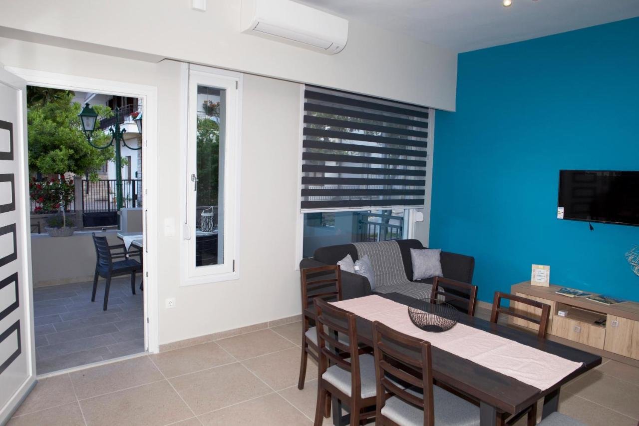 15041 - GIOTIS APARTMENTS