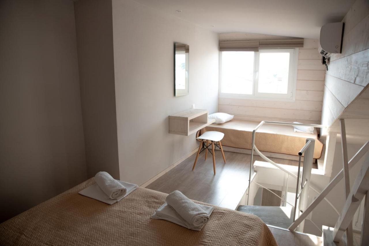 22027 - LEPTOKARIA ONIRO ROOMS & SUITES