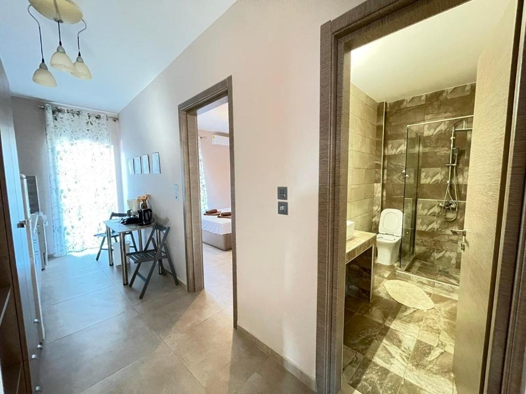 16607 - SEA VIEW APARTMENTS