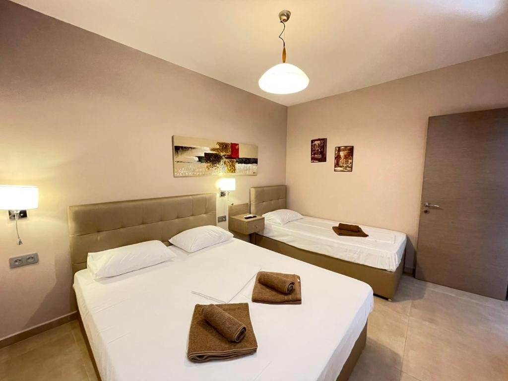 16607 - SEA VIEW APARTMENTS