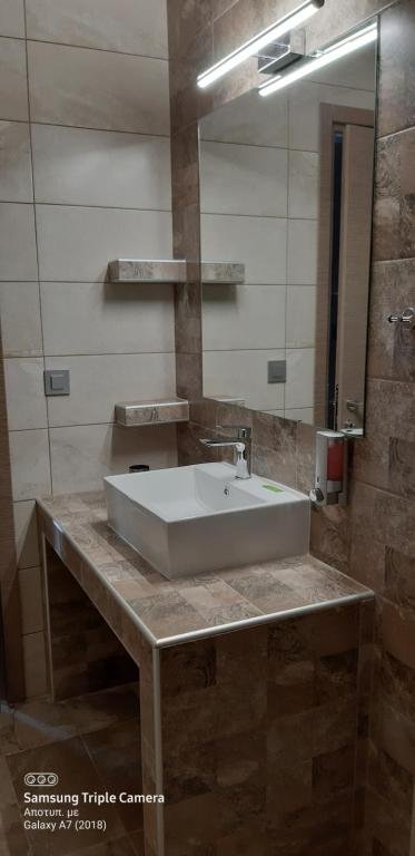 16607 - SEA VIEW APARTMENTS