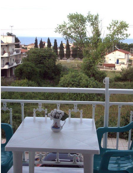 6726 - ΕΝΟΙΚΙΑΖΟΜΕΝΑ ΔΩΜΑΤΙΑ ΖΗΣΙΟΥ ΣΤΥΛΙΑΝΗ