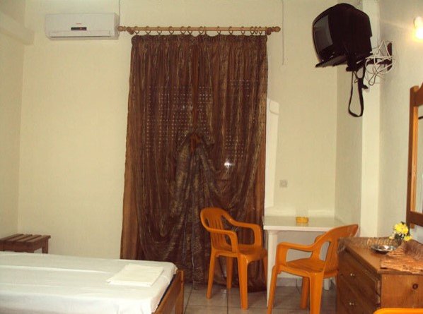 6726 - ΕΝΟΙΚΙΑΖΟΜΕΝΑ ΔΩΜΑΤΙΑ ΖΗΣΙΟΥ ΣΤΥΛΙΑΝΗ