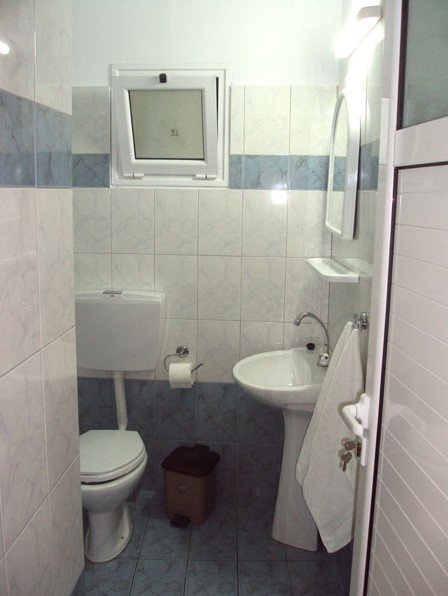 6726 - ΕΝΟΙΚΙΑΖΟΜΕΝΑ ΔΩΜΑΤΙΑ ΖΗΣΙΟΥ ΣΤΥΛΙΑΝΗ