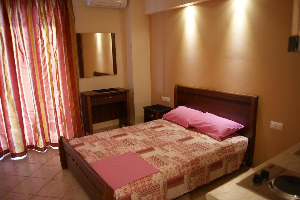 29255 - MARIE CLAIRE STUDIOS