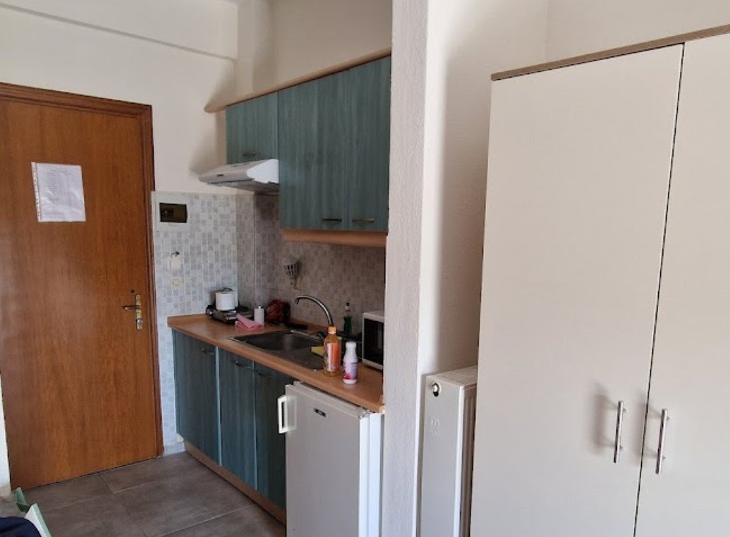 7587 - CORAL APARTMENTS