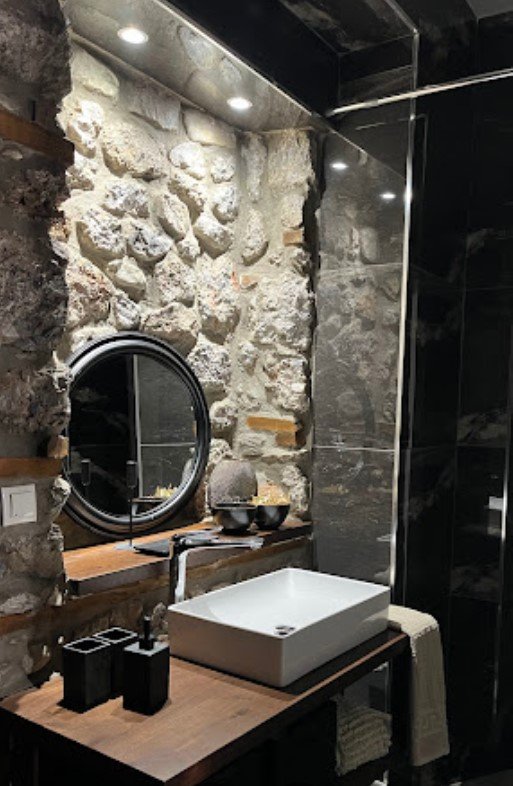 29734 - OLYMPUS STONE LODGE