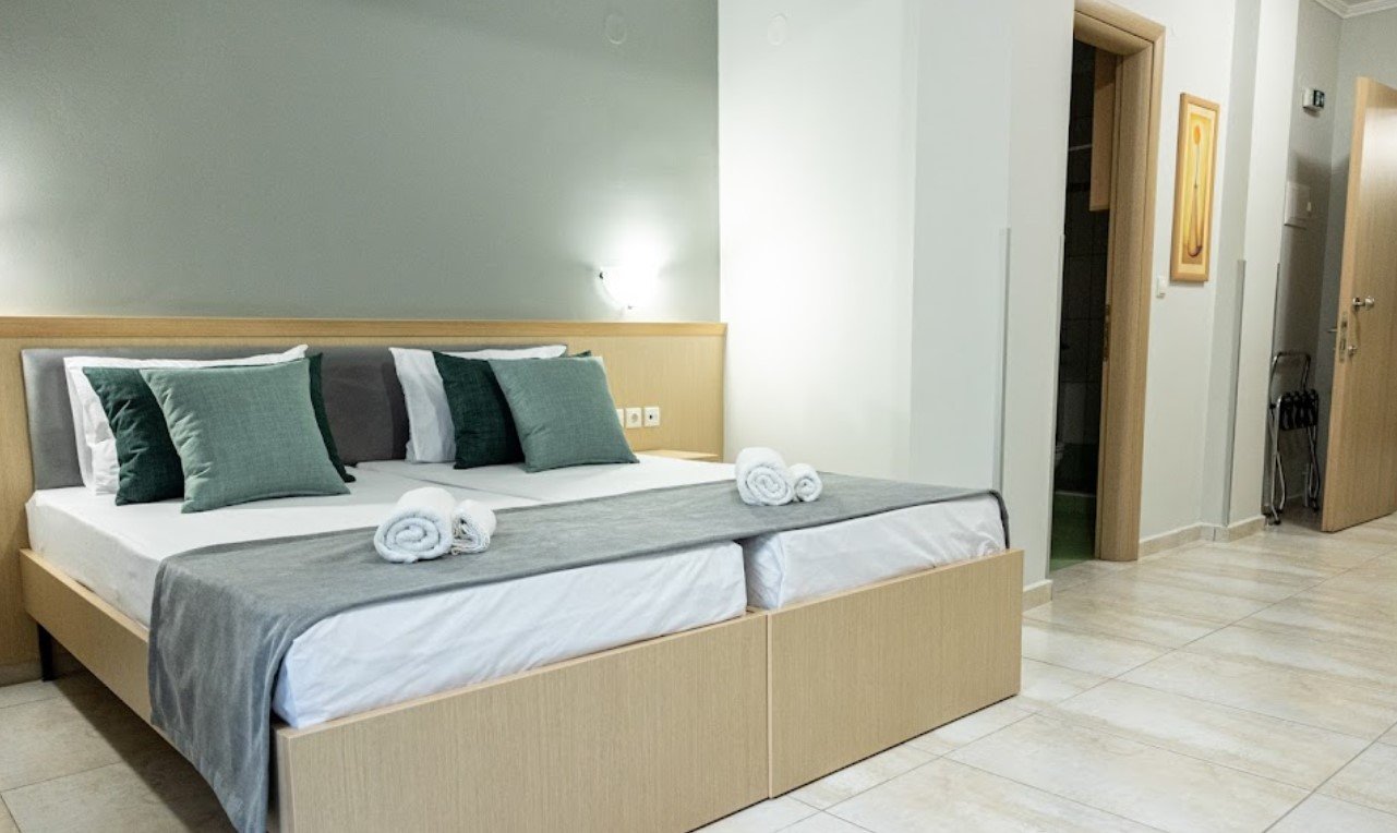 29581 - R & M STUDIOS