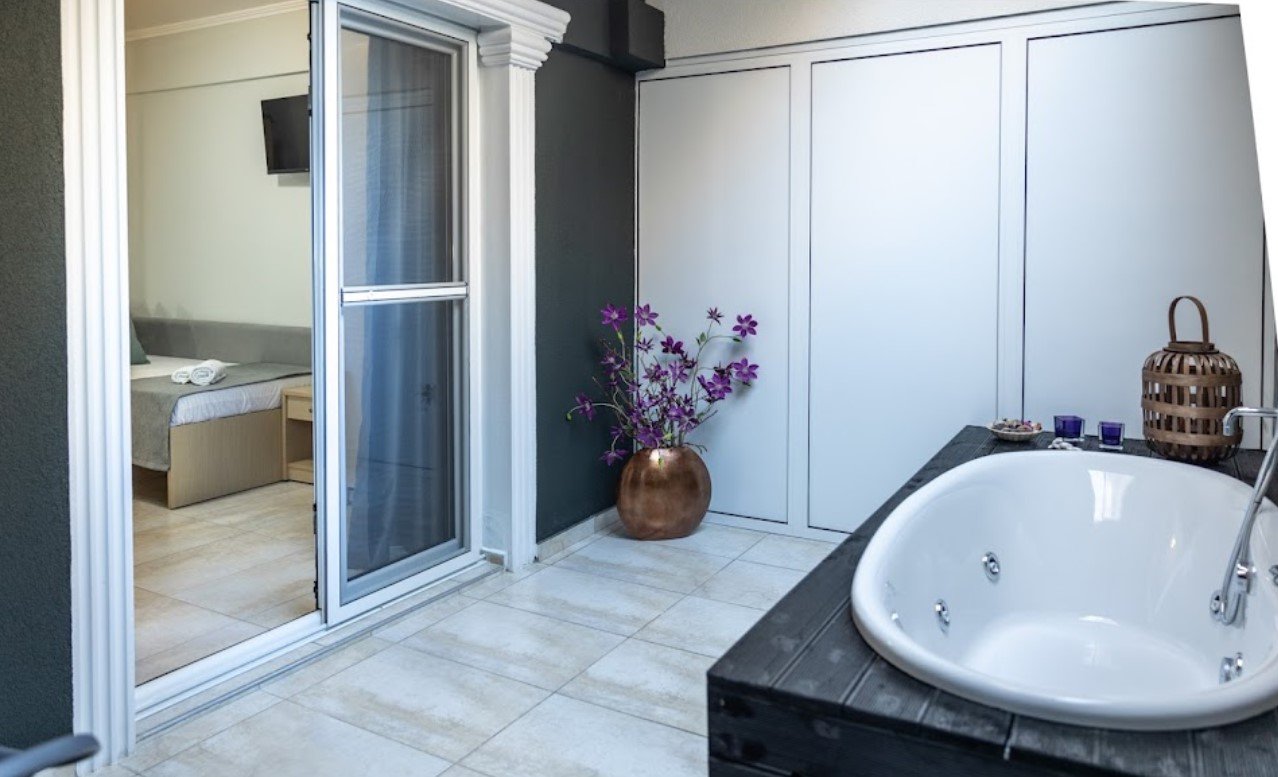 29581 - R & M STUDIOS