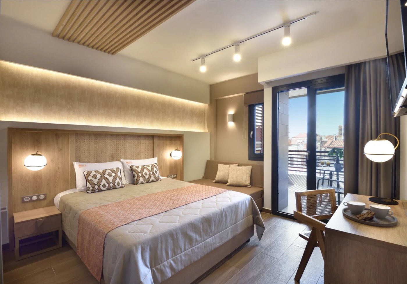 29034 - CORYLUS LUXURY LIVING