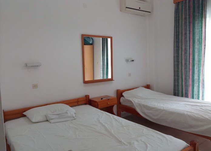 19520 - ANTHI STUDIOS