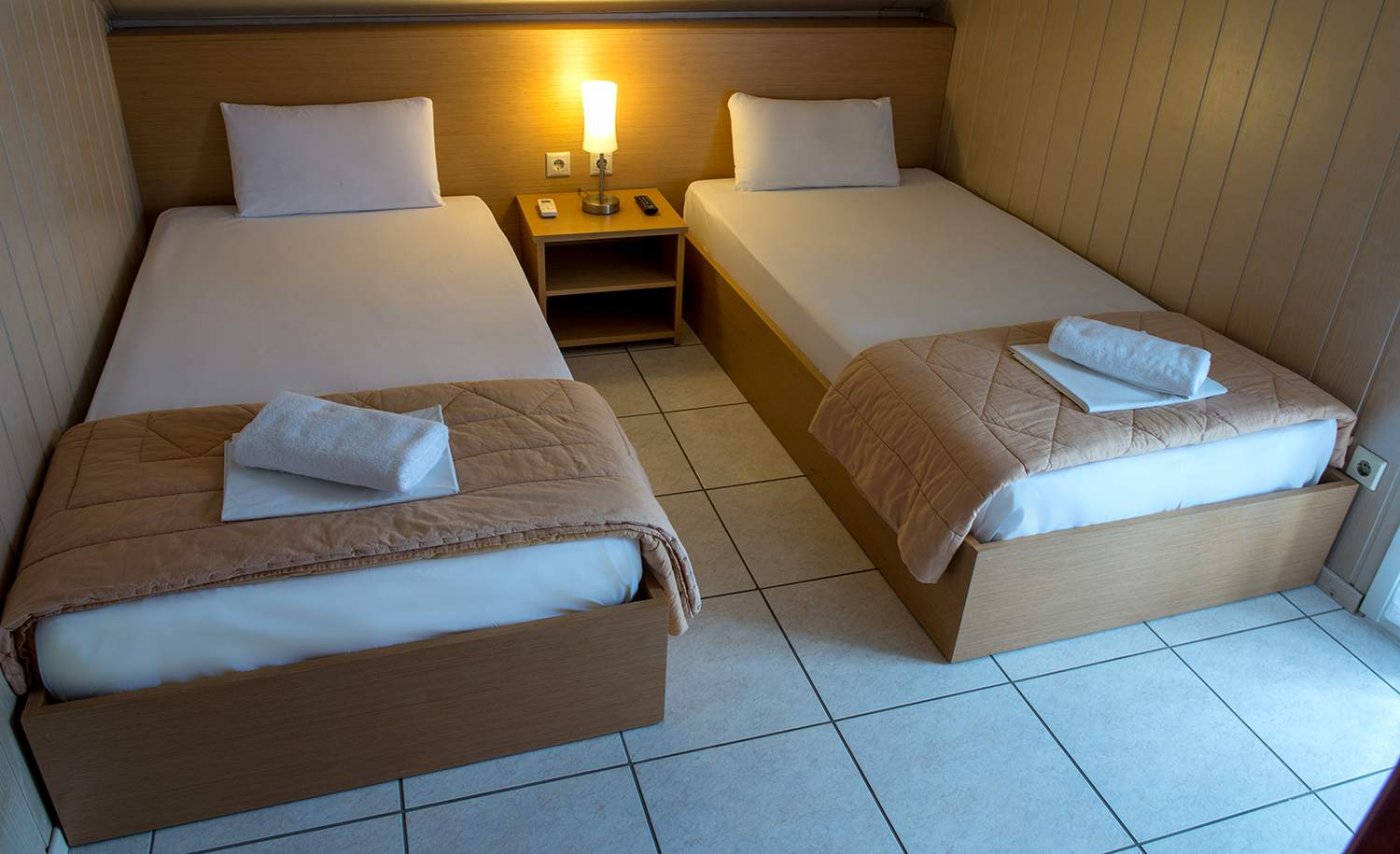 27350 - NEPHELI APARTMENTS & STUDIOS