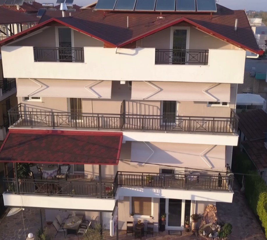 28415 - VARBENIS STUDIOS