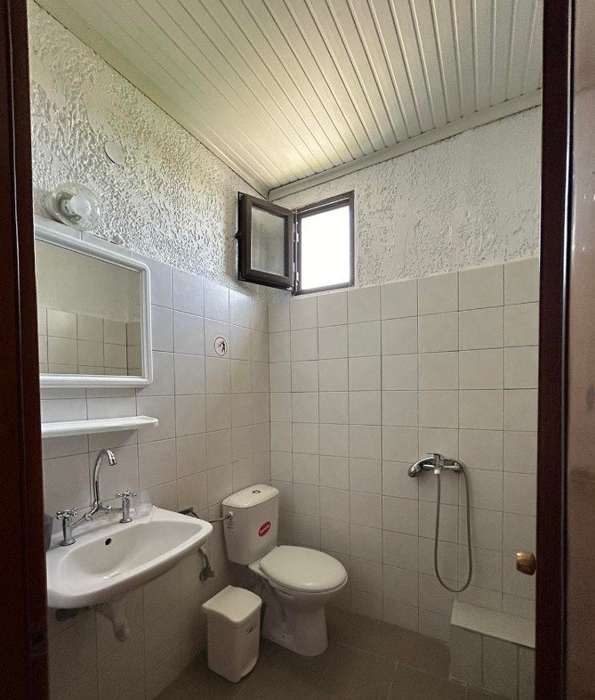 14108 - VASSILIS APARTMENTS