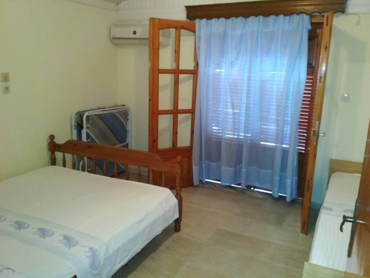 18107 - ΤΑ 13 ΑΔΕΡΦΙΑ