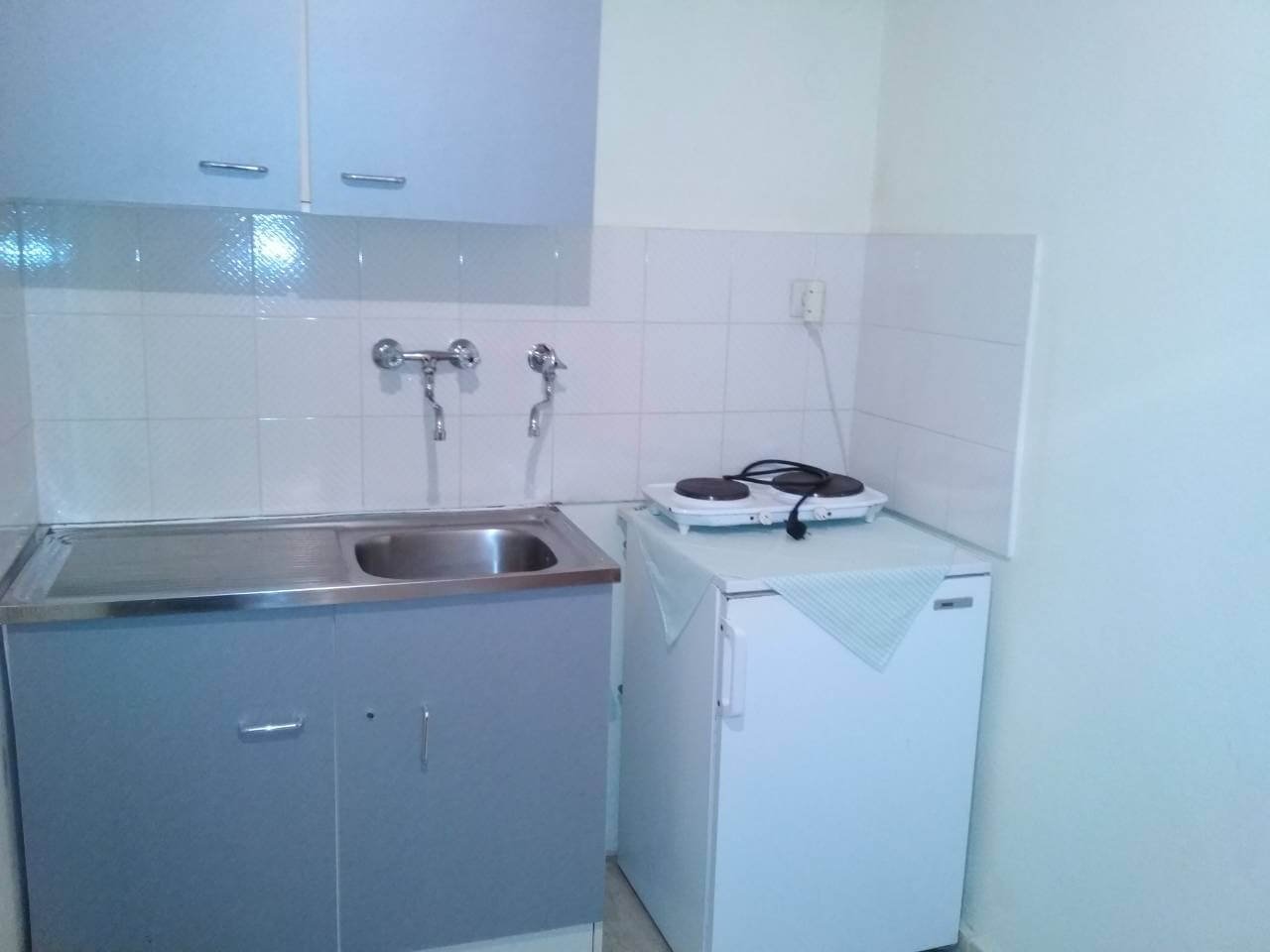 18107 - ΤΑ 13 ΑΔΕΡΦΙΑ